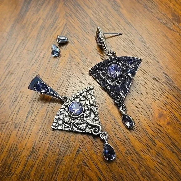 Gothic Dragon Metal Pink Stone Inlaid Pendant Alloy Earrings Vintage-inspired - Picture 4 of 7